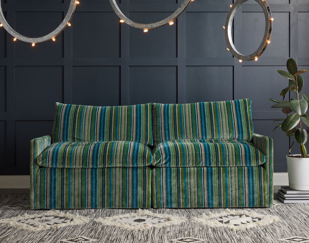 Social Image {i + 1}