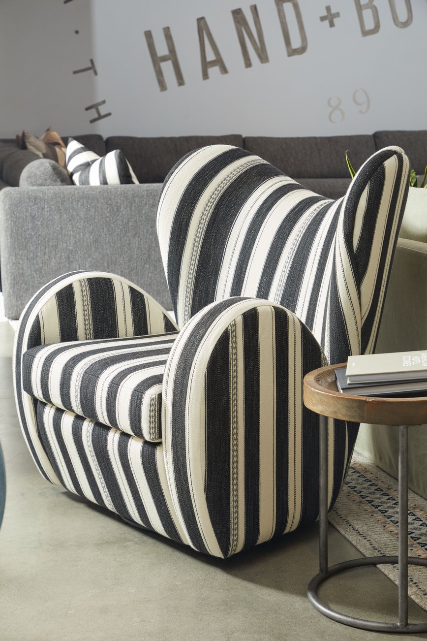 Social Image {i + 1}